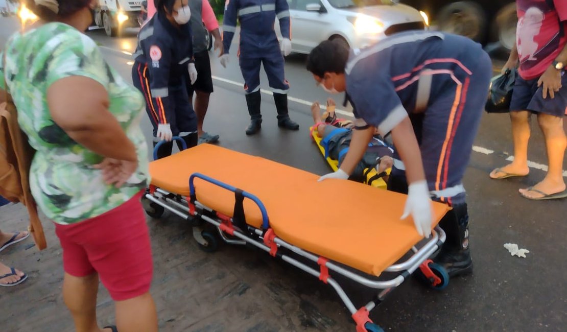 Colisão envolvendo duas motocicletas deixa condutores feridos, em Arapiraca