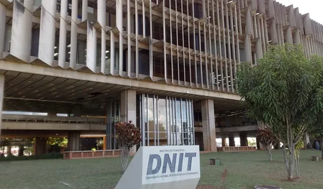 BR-104 terá interdição temporária nesta sexta-feira (14) para detonação de rocha