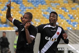 Com polêmica, Vasco derrota o Cruzeiro por 2 a 1 no Maracanã