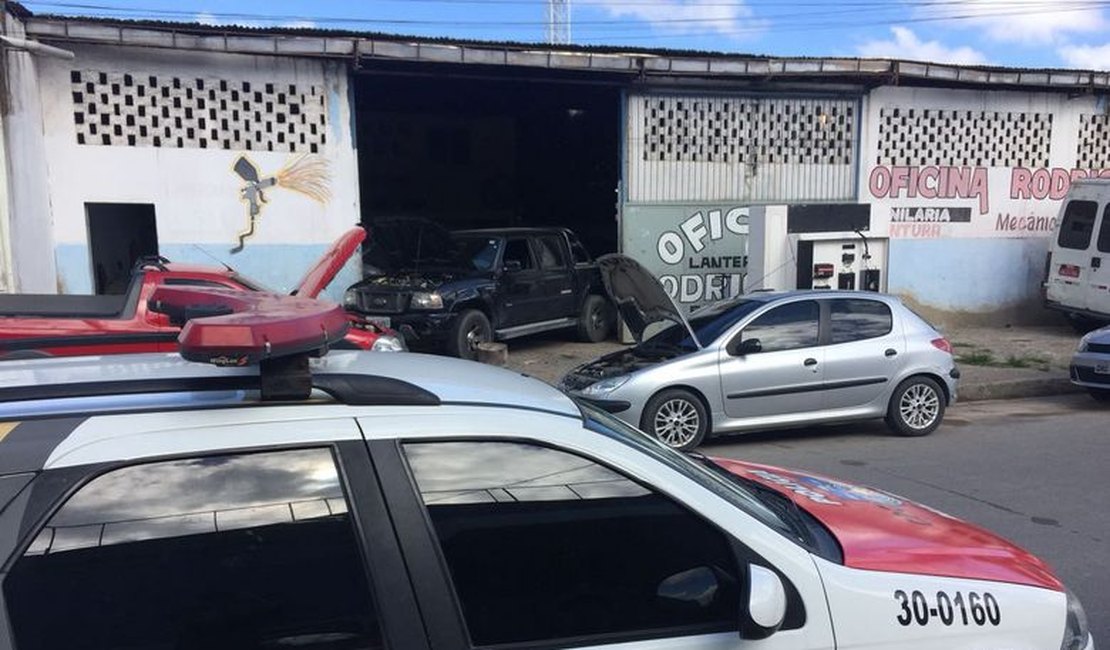 Polícia prende suspeitos de participar de assalto a comandante da PM