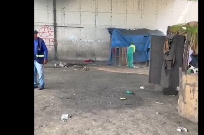 SEMSC e Guarda Municipal realizam operação de limpeza em viaduto da antiga PRF, em Maceió