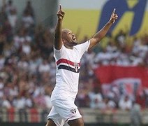 São Paulo vence o Criciúma e segue na caça ao líder Cruzeiro