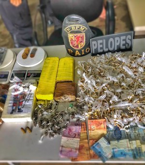 Polícia prende homens em casa onde eram vendidos diversos tipos de drogas no Sertão