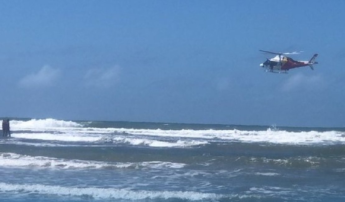 Bombeiros retomam buscas por menino de 6 anos que se afogou na Praia do Pontal do Peba, em Piaçabuçu