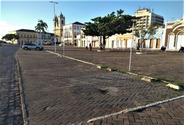 Penedo proíbe festas públicas e privadas e blocos de rua durante o carnaval