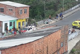 Condutor e passageiro morrem em acidente de moto em Maceió
