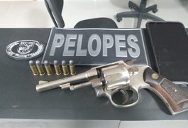 Indivíduo tenta fugir de guarnição do Pelopes, mas acaba preso com arma de fogo no Sertão
