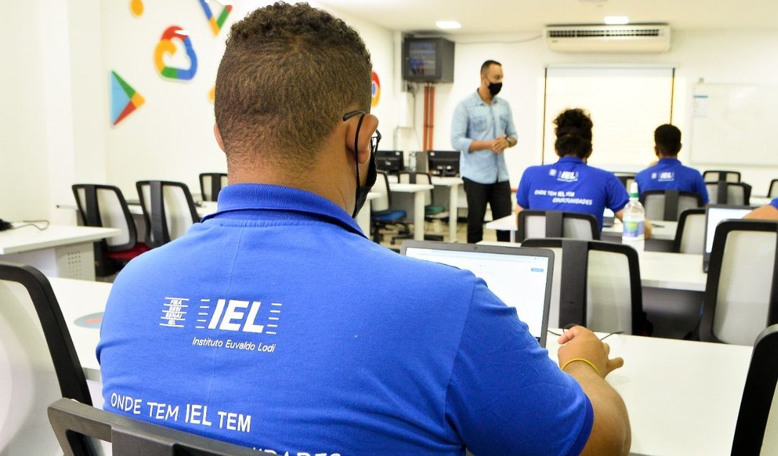 IEL está com 32 vagas abertas para jovens aprendizes na área de teleatendimento em Arapiraca