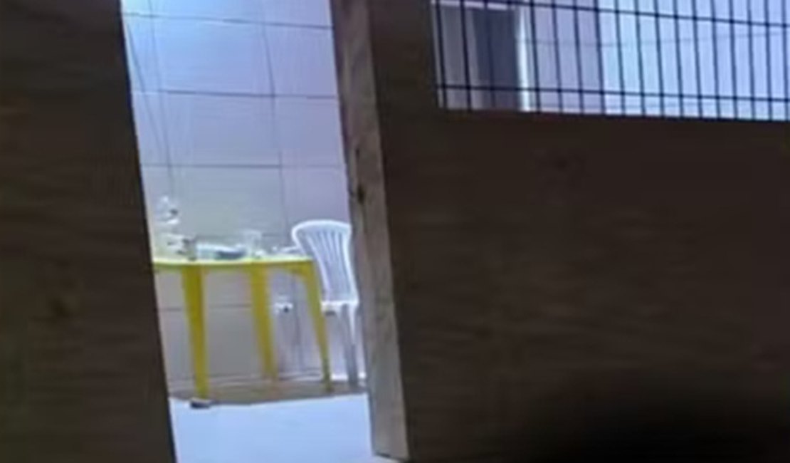 Dono de bar é morto a facadas após discussão por atendimento na Bahia; suspeito é procurado