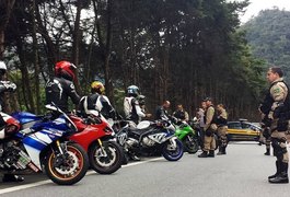 PRF detém 13 motociclistas em “racha” na rodovia Washington Luís