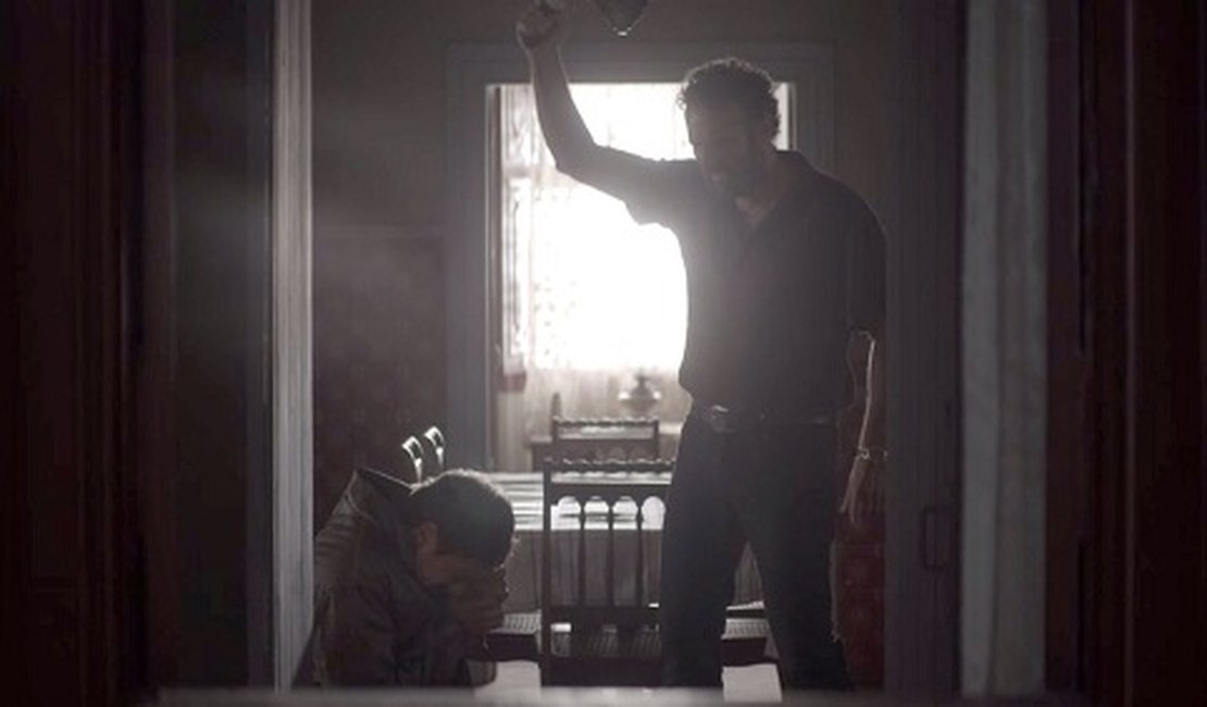 Adão desiste de matar Chiclete: 'Cê é uma decepção'