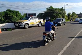 Motociclista morre após realizar conversão e ser atingido por carro na AL-101 Norte