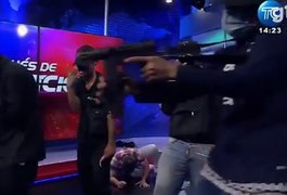 Criminosos invadem estúdio de televisão no Equador