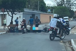 VÍDEO. Acidente em cruzamento deixa feridos no bairro Jardim Esperança; vítima teve celular furtado