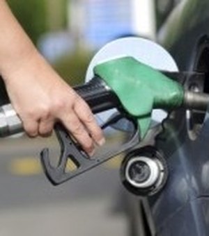 Novos preços da gasolina e do gás de cozinha passam a valer neste sábado (9)