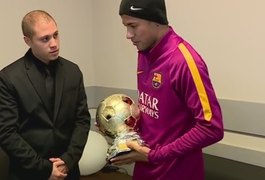 Neymar recebe prêmio Samba de Ouro em Barcelona