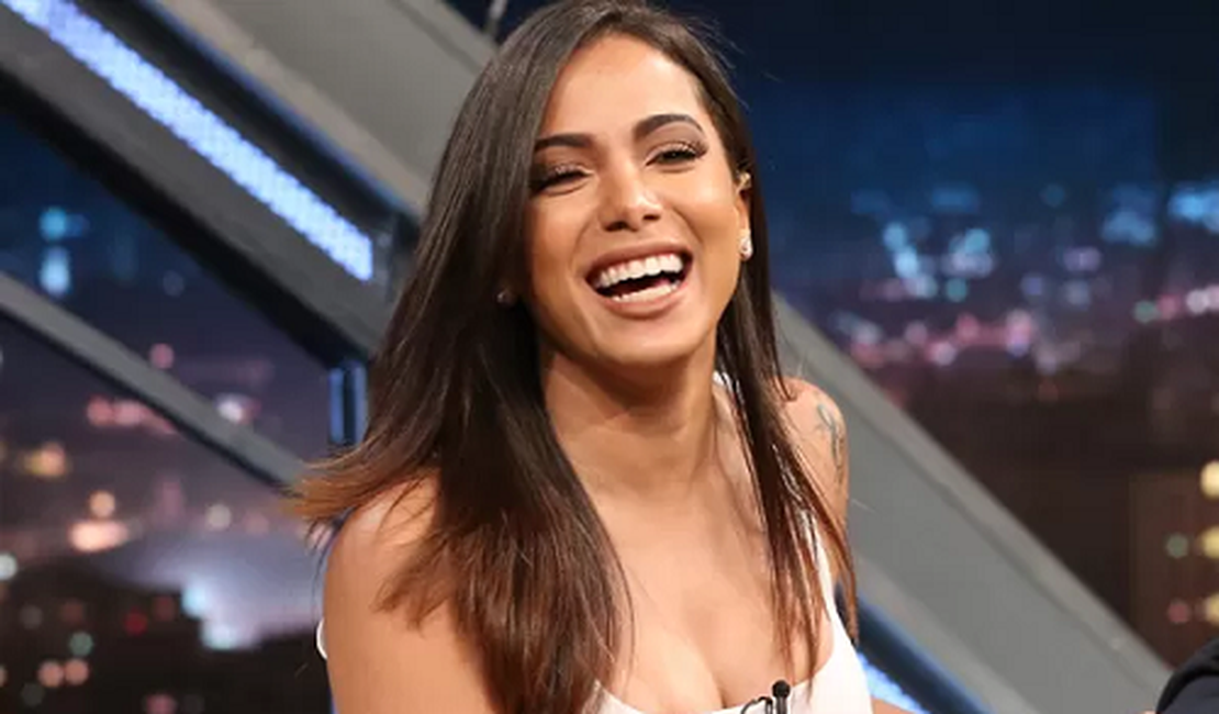 Anitta ganha 1° lugar em produção de Stories do Instagram
