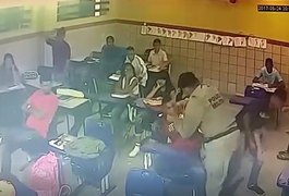 Alunos agredidos por militares entram com ação por danos morais contra o Estado
