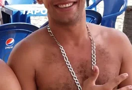 Deitado na cama com a esposa e filhos, homem é morto por assassino na janela em Caruaru