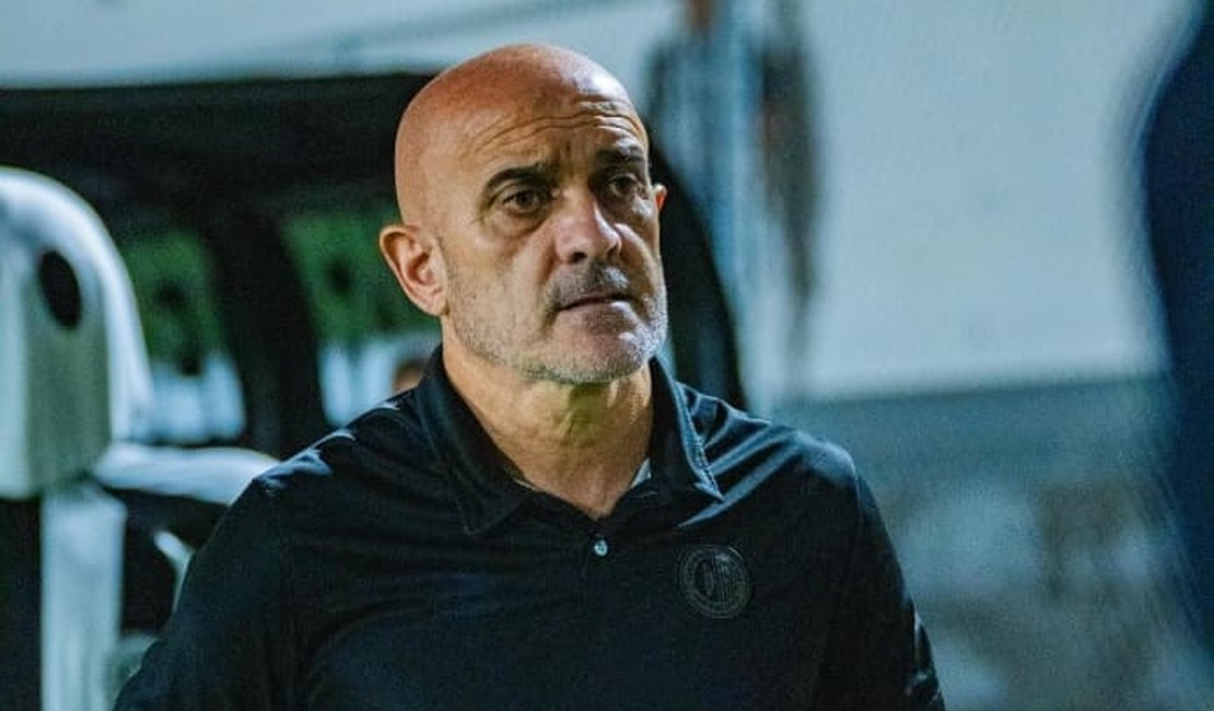 Presidente do ASA, Rogério Siqueira anuncia permanência do técnico Itamar Schulle até o fim de 2027