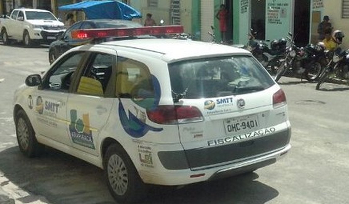 SMTT e 3º BPM realizam operação de combate aos mototaxistas clandestinos em Arapiraca