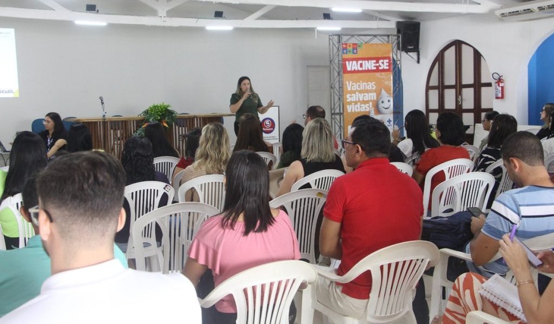 Penedo sedia oficina para atividades de vacinação para 5ª e 6ª regiões de saúde de Alagoas