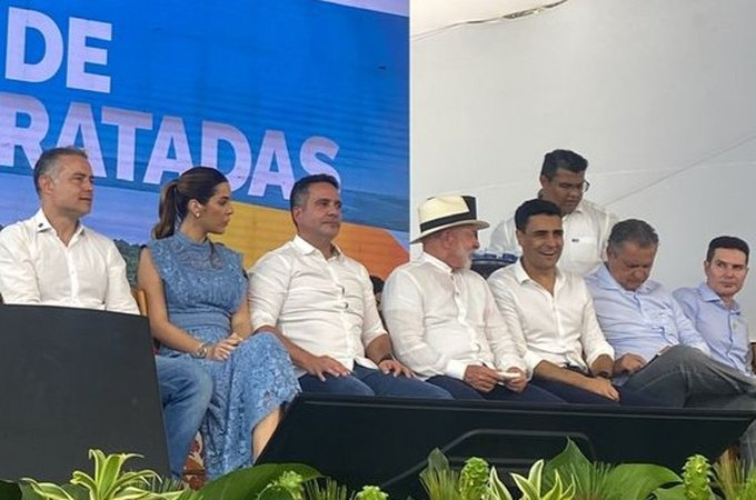 Alan dos Santos ataca JHC após gesto a Lula e clima amistoso entre prefeito de Maceió e presidente