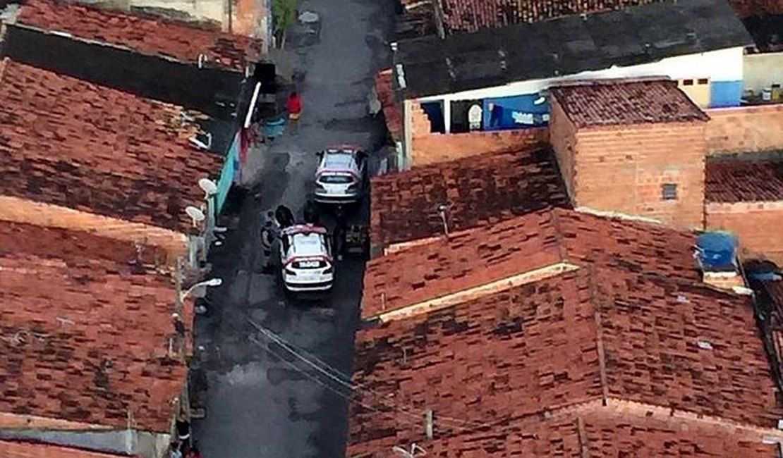 Operação policial cumpre  42 mandados de busca e prisão, em AL