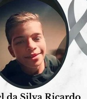 Adolescente de 13 anos morre após motocicleta bater em cerca no Sertão