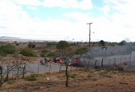 Moradores de Igaci fecham rodovia em protesto contra falta d’água