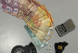 PM apreende cocaína e crack e prende ﻿suspeito por tráfico de drogas em Arapiraca