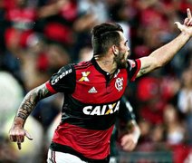 Flamengo: Vizeu e Rhodolfo discutem e atacante faz gesto obsceno ao zagueiro