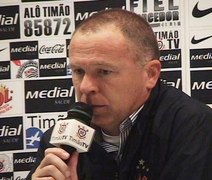 Mano Menezes espera concluir 'semana perfeita' com vitória no Derby