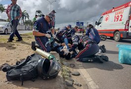 Motociclista faz conversão pelo canteiro e colide com irmãos que iam para o trabalho na AL-220