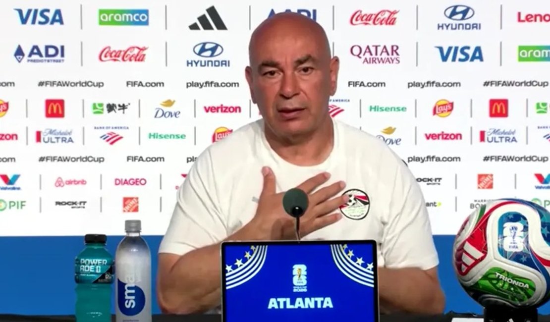 Técnico do Egito na Copa do Mundo desmaia durante briga entre as duas esposas