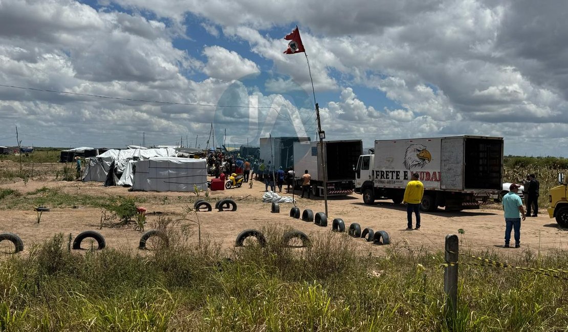 VÍDEO. Justiça cumpre reintegração de posse em fazenda ocupada pelo MST na zona rural de Arapiraca