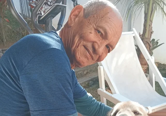 Cantor Gilson Vieira, compositor de Casinha Branca, morre aos 73 anos