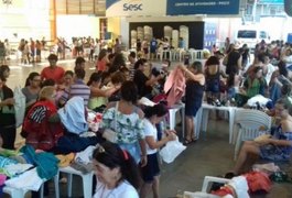 Bazar reúne centenas de pessoas em dia de solidariedade em prol de jornalista