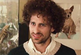 Ator de Thor e Exterminador do Futuro morre após cair de ponte e ser atropelado