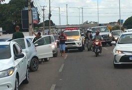 Vídeo. Motoristas de transportes por aplicativo realizam protestos pela baixa no valor do combustível, em Arapiraca