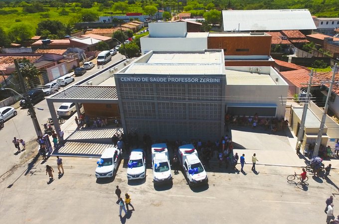 Com ciúmes, homem agride companheira com cabo de vassoura em Cacimbinhas