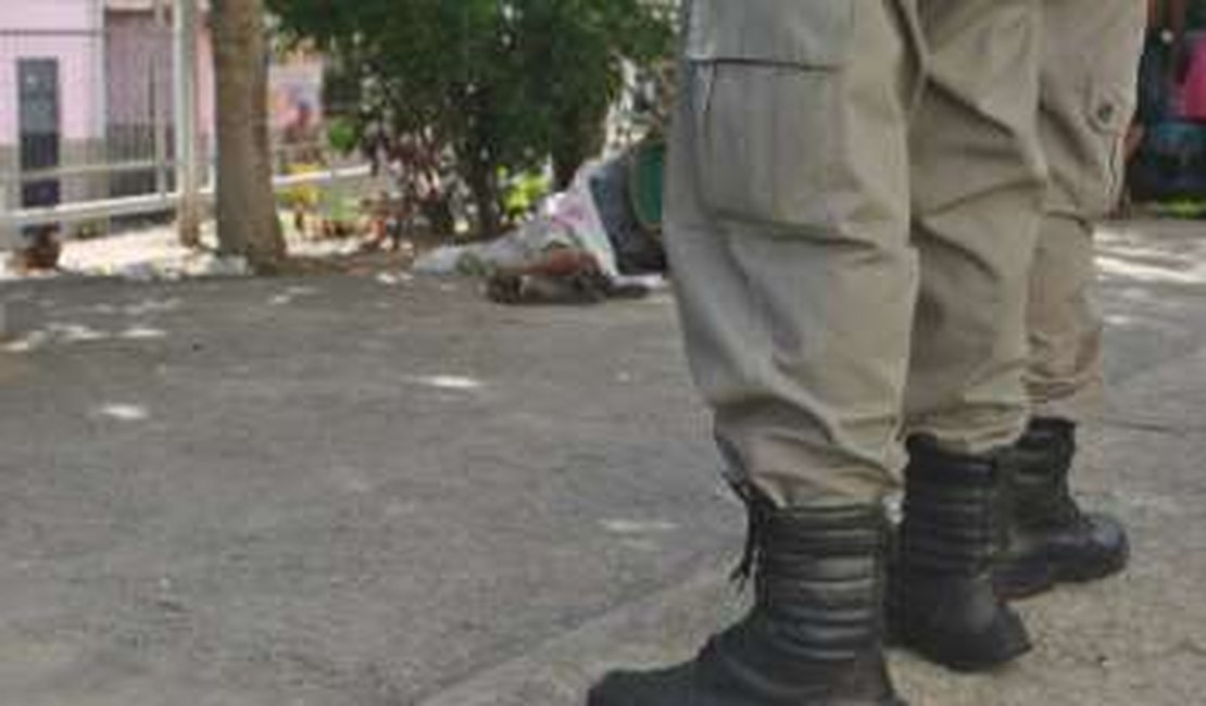 Troca de tiros entre facções rivais deixa um morto no bairro do Poço, em Maceió