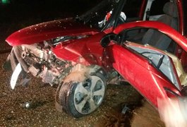 Grave acidente de carro deixa cinco pessoas feridas em São Sebastião