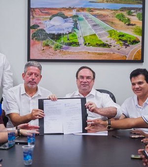 Luciano e Arthur Lira assinam Ordem de Serviço para  2ª etapa da Marginal do Piauí
