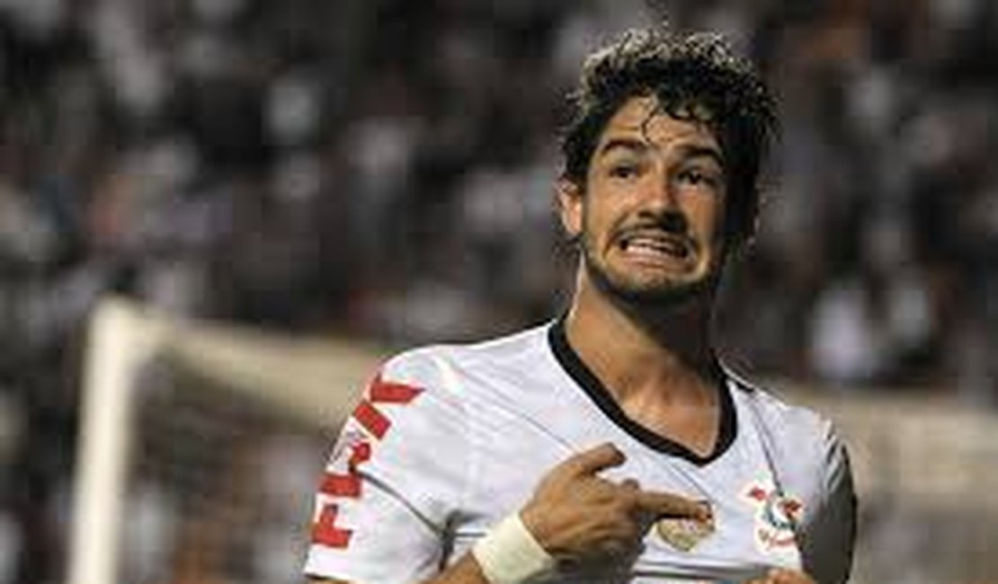 Corinthians empresta Pato ao Chelsea por seis meses