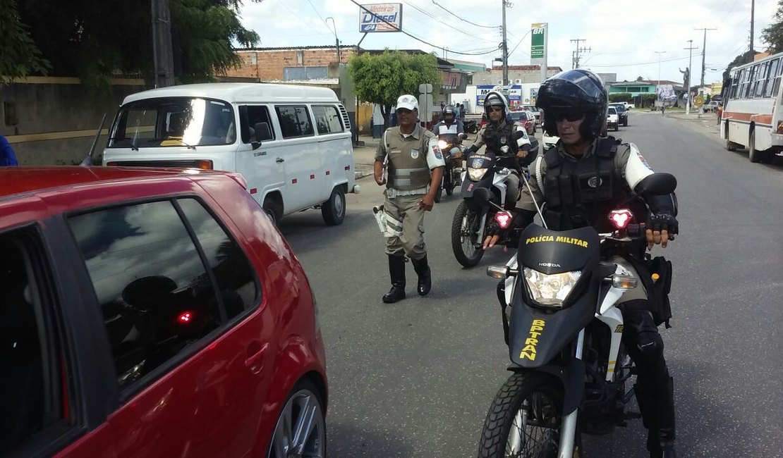 Operação do BPTran termina mais cedo por falta de espaço nos caminhões guincho em Penedo