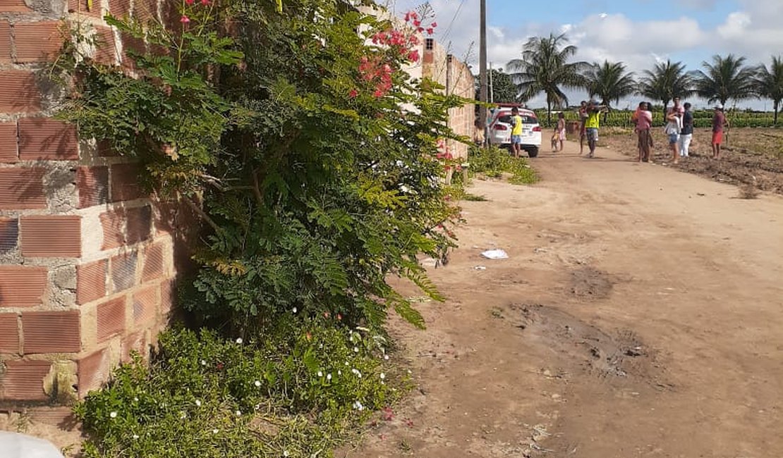 Mulher com transtornos mentais é encontrada morta em residência na zona rural de Arapiraca