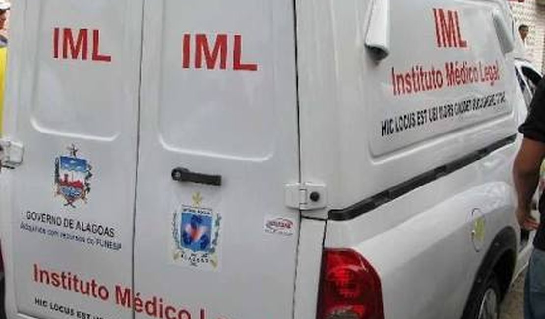 Corpo decapitado é encontrado boiando em riacho em Coqueiro Seco