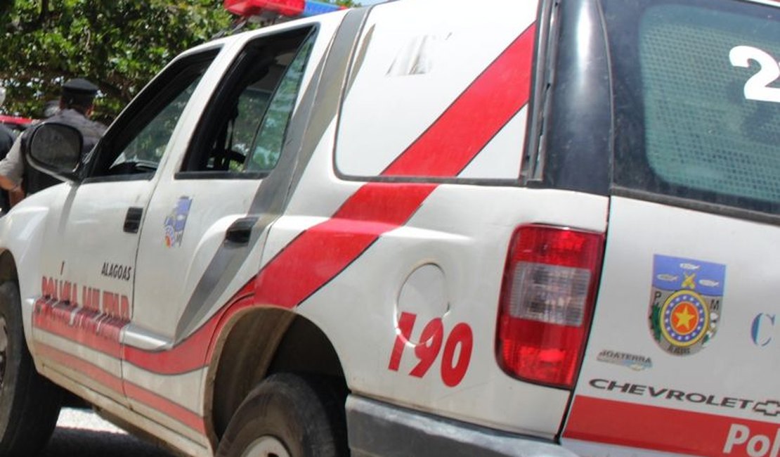 Polícia procura suspeitos de assassinato e 15 assaltos na manhã desta quarta