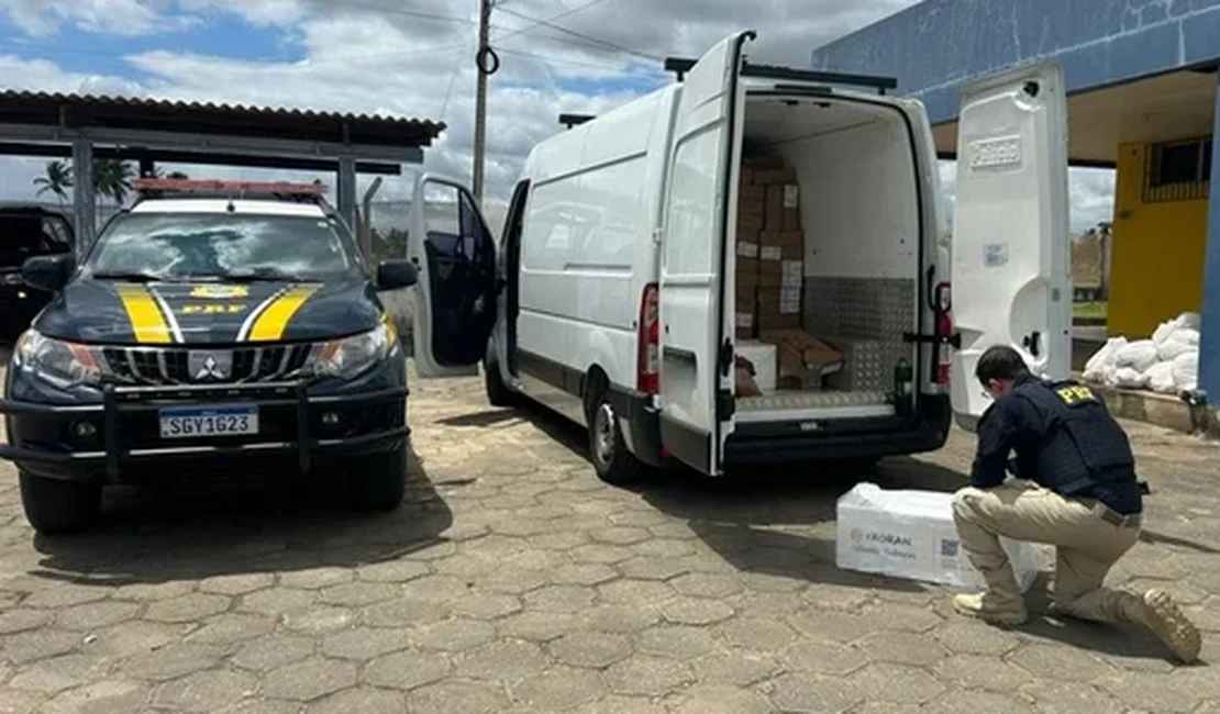 PRF apreende mais de uma tonelada de frutos do mar sem nota fiscal em São Sebastião